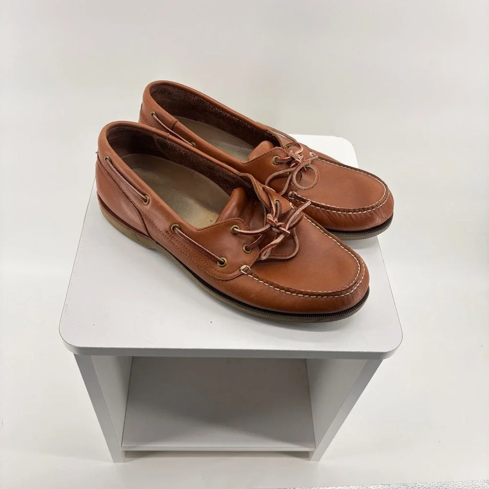 Rockport leather boat
